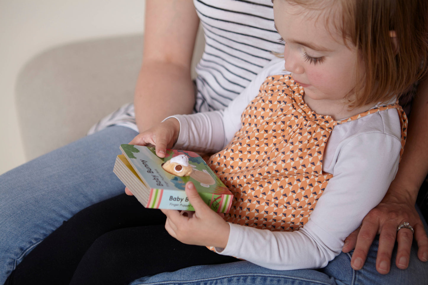Baby Bunny: Finger Puppet Book